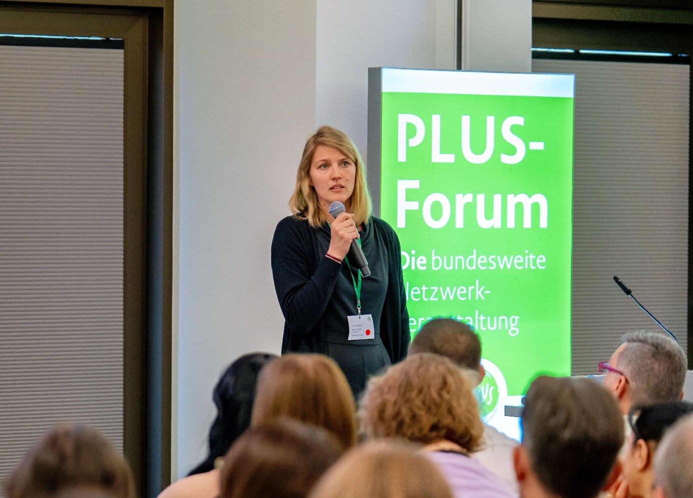 Dr. Iris Roxane Engelbart 