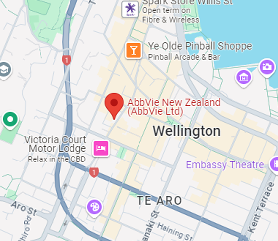 lady-with-microscope